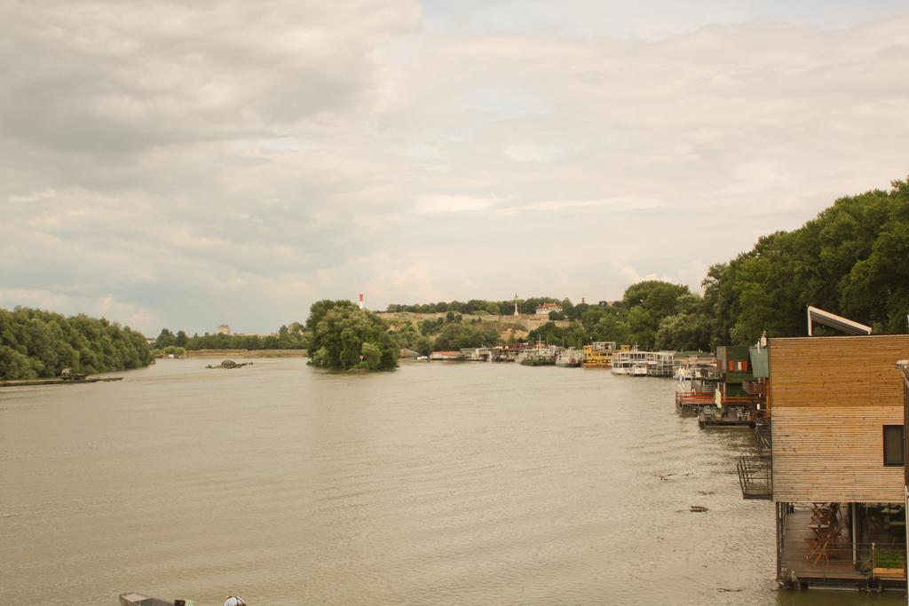 Arkabarka 2- Floating Dream Rooms And Apartments Belgrado Esterno foto