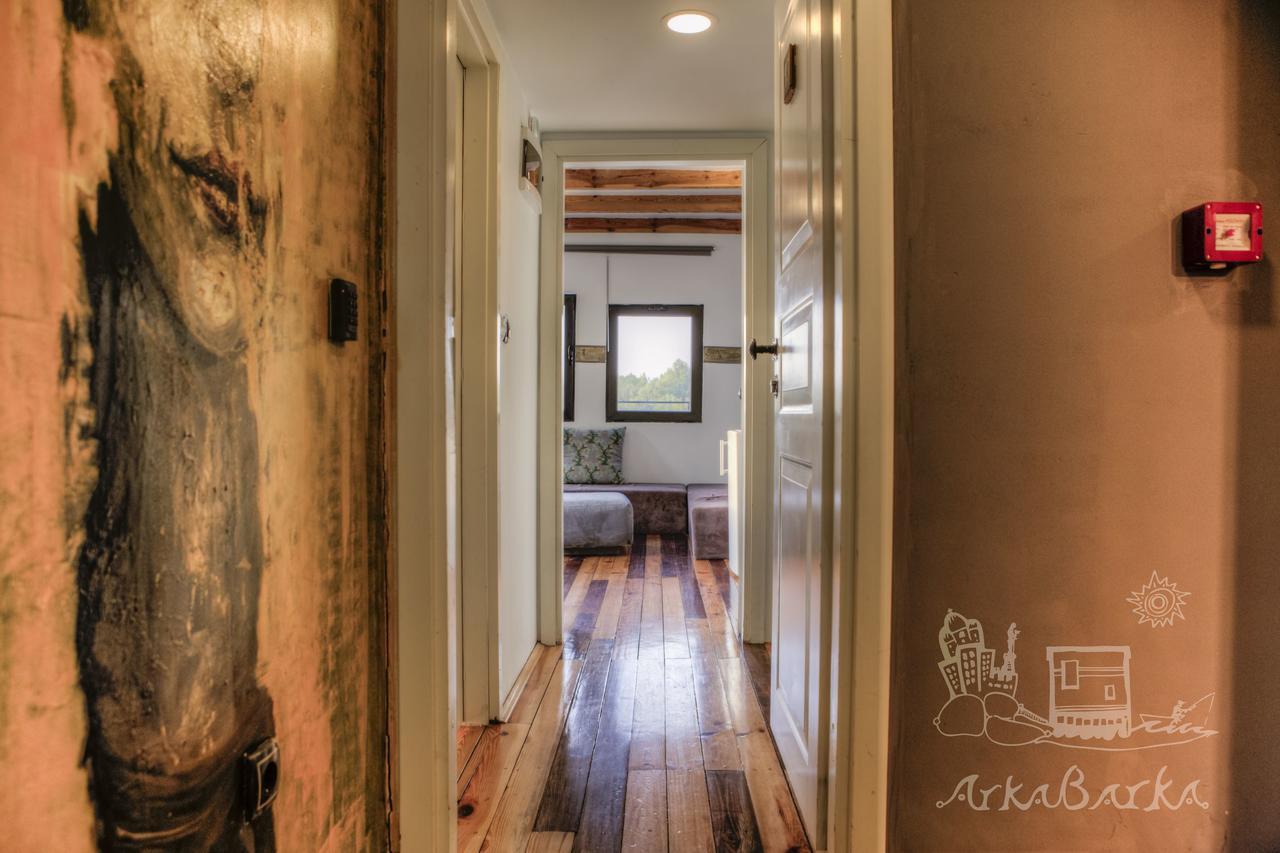 Arkabarka 2- Floating Dream Rooms And Apartments Belgrado Esterno foto
