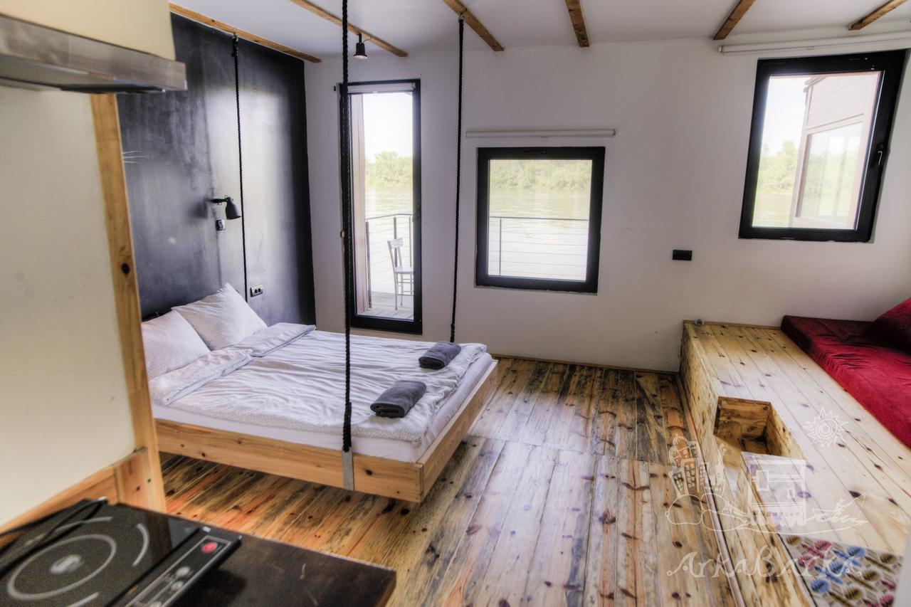 Arkabarka 2- Floating Dream Rooms And Apartments Belgrado Esterno foto